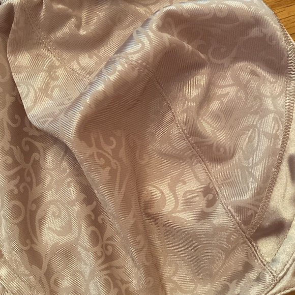 38DDD MINIMIZER Bali Underwire Satin Tracings 3562 Nude 4 Hook Wide Strap 3D 38F - Picture 10 of 12